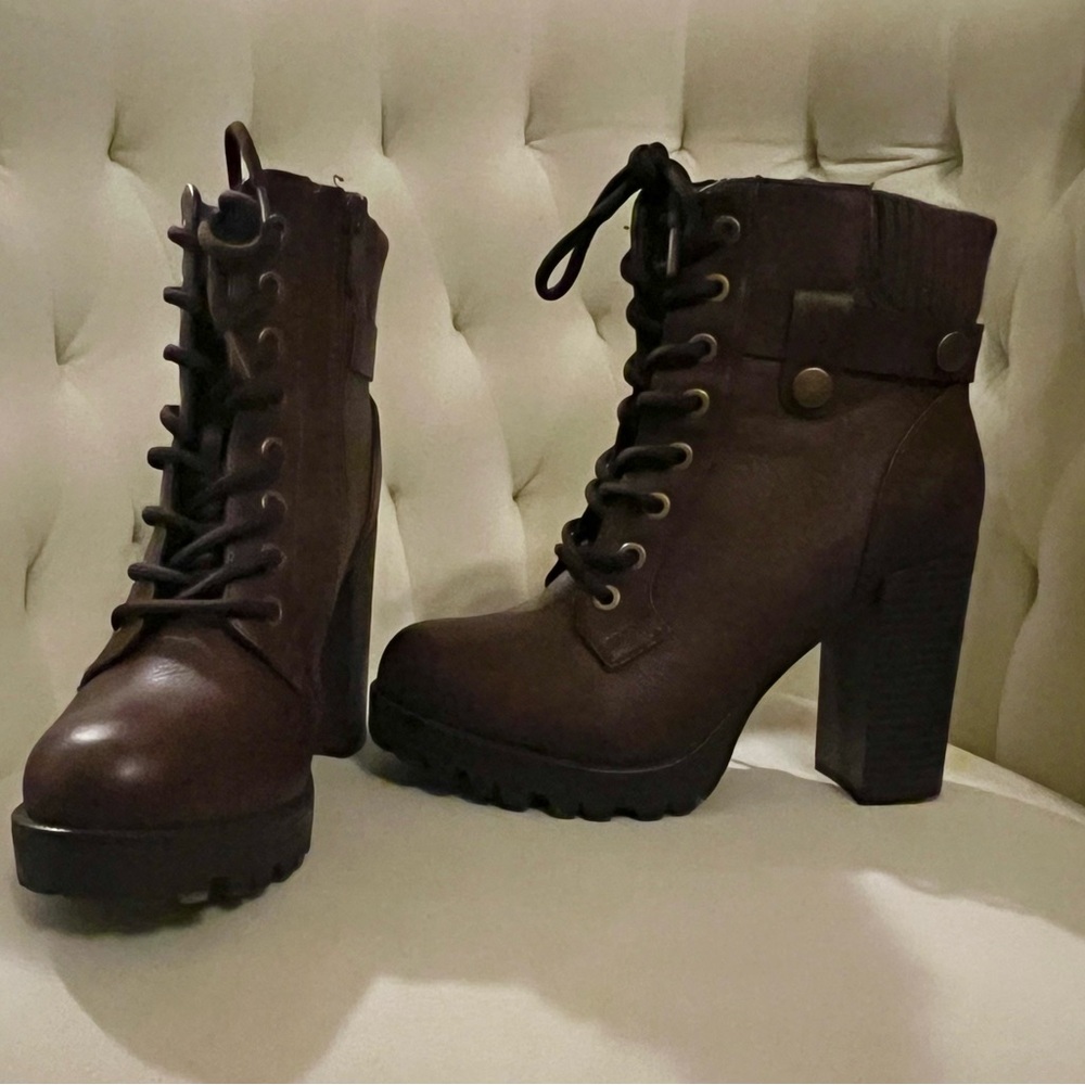 Women's Brown Lace-Up Ankle Boots